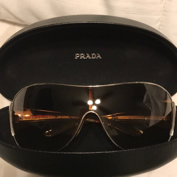 Prada sunglasses - Picture 7 of 7